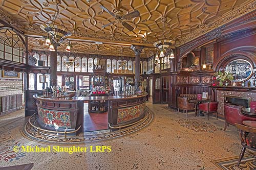 Main Bar.  by Michael Slaughter. Published on 16-11-2020